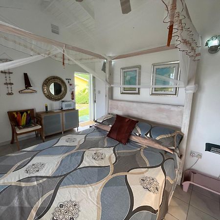 Waves Villa Guesthouse كينغستاون المظهر الخارجي الصورة